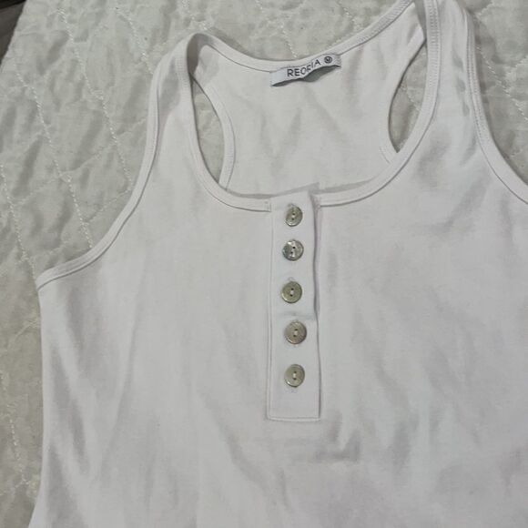 Body suit New never worn white body suit by Reoria size Medium - Picture 2 of 8